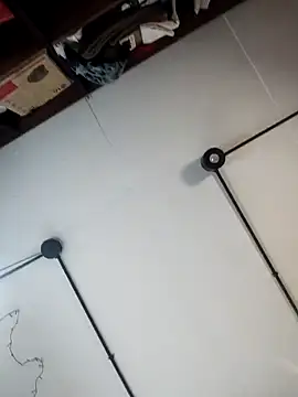 alicce moon  online show from March 24, 2026, 2:17 pm