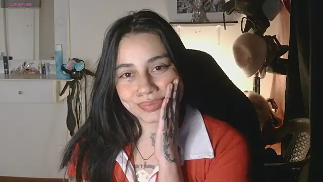 Snapshot of val_bardot chatting on May 15, 2026, 6:33 am val bardot online show from May 15, 2026, 6:33 am