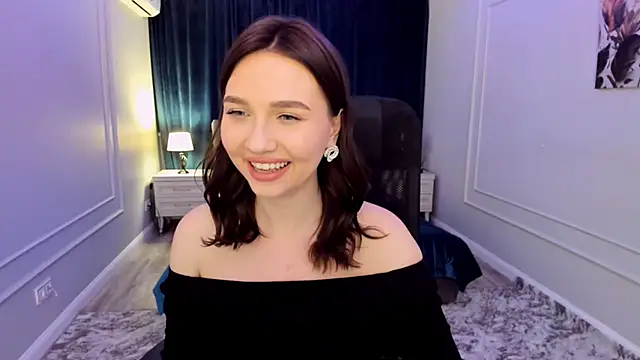 GracefulLook online show from March 14, 2025, 11:00 pm