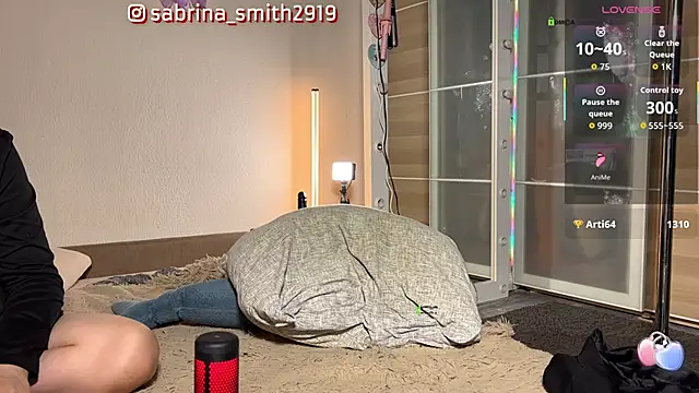 sabrinasmith23 online show from September 18, 2025, 9:07 pm