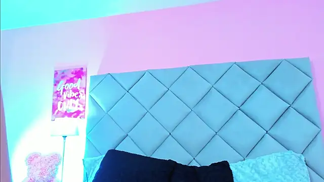 TaylorEvanss online show from September 14, 2025, 11:43 am