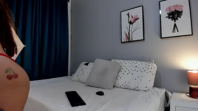 Snapshot of Estrella_Duran chatting on February 13, 2026, 12:16 pm Estrella Duran online show from February 13, 2026, 12:16 pm