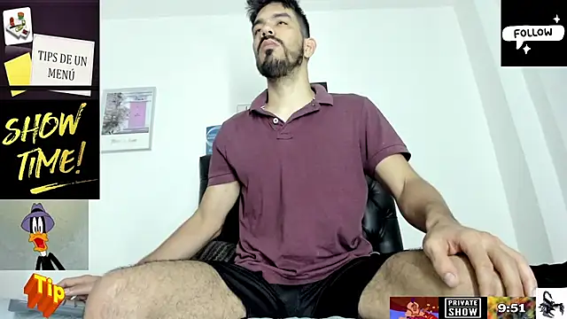 JohanyLatino online show from March 6, 2025, 5:03 am