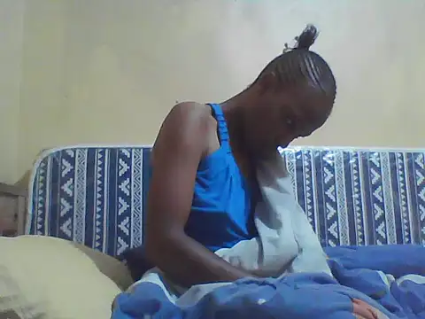 Smillie prety online show from March 15, 2026, 4:08 am