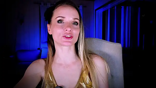 Snapshot of Louise-dance chatting on January 11, 2025, 12:33 am Louise-dance online show from January 11, 2025, 12:33 am