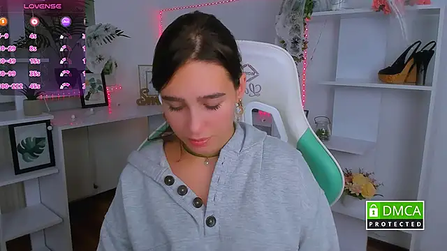  Eliizabeth  online show from October 31, 2025, 10:27 pm