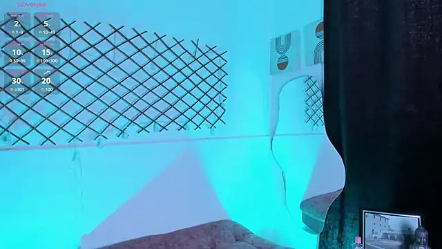 emma woods  online show from February 4, 2025, 12:44 pm