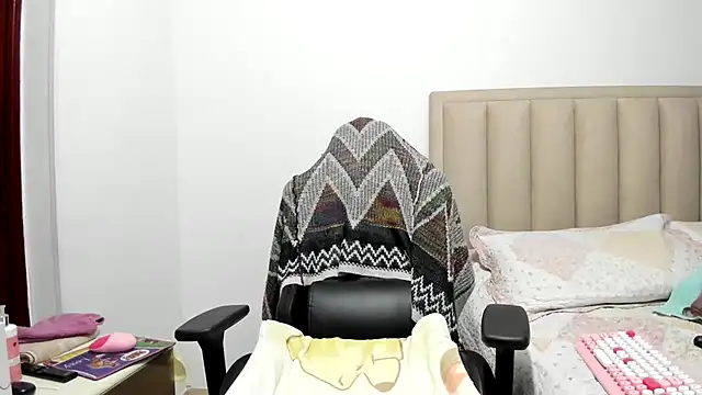 Chloemiller89 online show from April 26, 2026, 5:54 pm