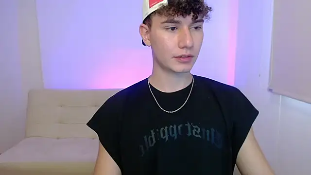 adrian morelly online show from April 16, 2026, 8:53 pm