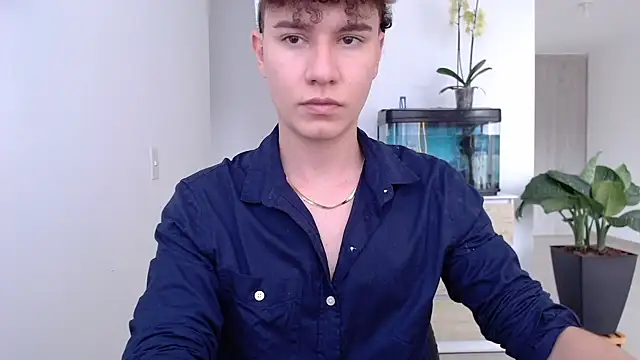 Snapshot of adrian_morelly chatting on December 1, 2024, 6:35 pm adrian morelly online show from December 1, 2024, 6:35 pm