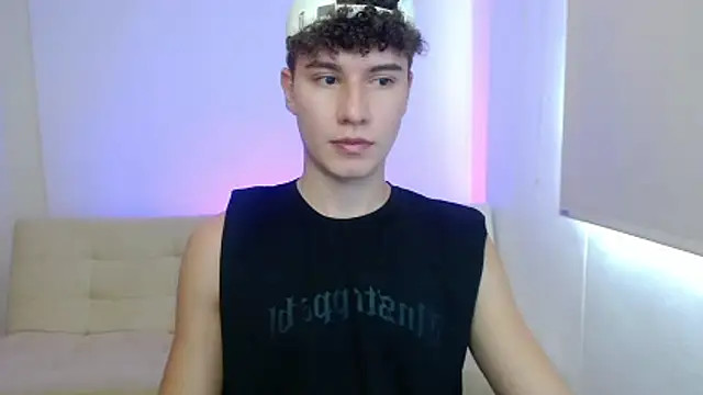 adrian morelly online show from May 22, 2026, 7:56 pm