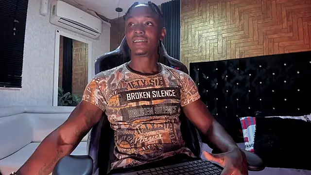 DannSmmith online show from September 29, 2025, 6:31 am