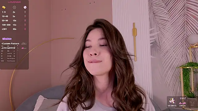 Marie Diaze online show from May 18, 2026, 5:13 am