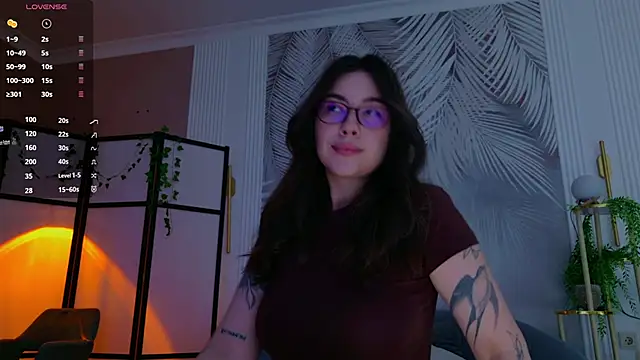 Marie Diaze online show from June 12, 2026, 5:05 am