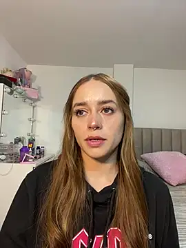 Natalia Suarez online show from April 22, 2026, 12:50 am