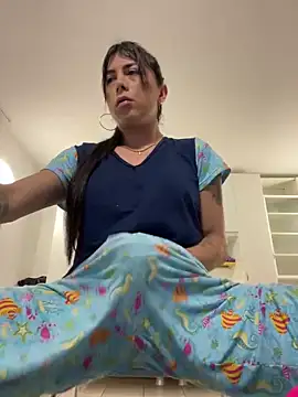 Snapshot of missdirtyhot_ chatting on February 25, 2025, 9:09 am missdirtyhot online show from February 25, 2025, 9:09 am