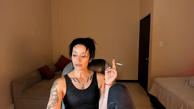 Snapshot of Kristen_Garner chatting on February 16, 2026, 8:40 pm Kristen Garner online show from February 16, 2026, 8:40 pm