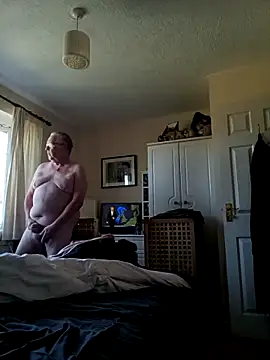 loveeatingcunts online show from June 19, 2026, 7:47 am