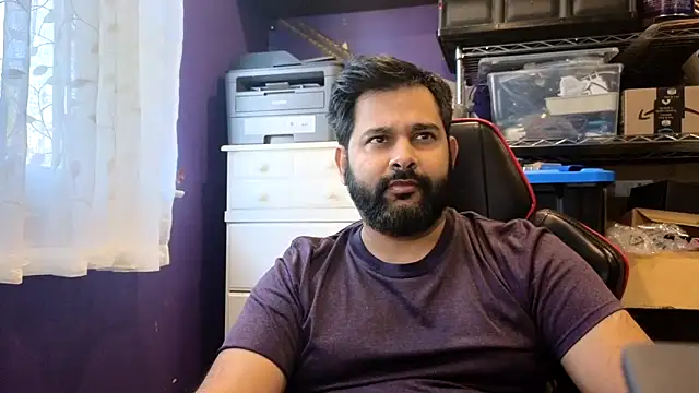 Sakhtlaundaz online show from November 17, 2025, 2:32 pm