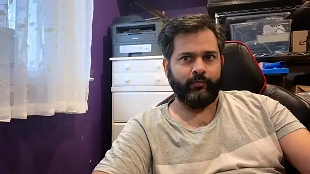 Sakhtlaundaz online show from November 28, 2025, 9:26 pm