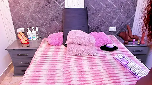 Snapshot of AndreaFletcher chatting on March 3, 2026, 7:43 pm AndreaFletcher online show from March 3, 2026, 7:43 pm