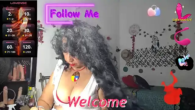 YourWhoreXX online show from October 10, 2025, 8:59 am