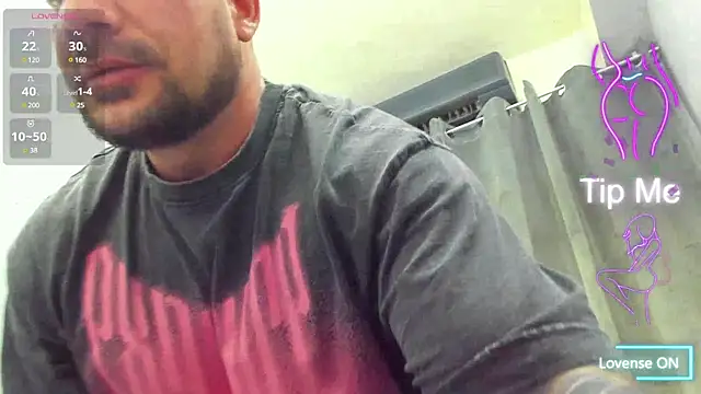 Snapshot of musclemonster31 chatting on March 2, 2025, 8:57 pm musclemonster31 online show from March 2, 2025, 8:57 pm