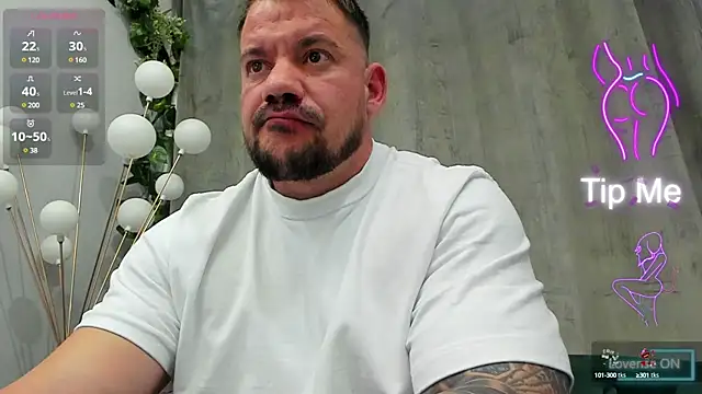 Snapshot of musclemonster31 chatting on March 17, 2025, 8:30 pm musclemonster31 online show from March 17, 2025, 8:30 pm