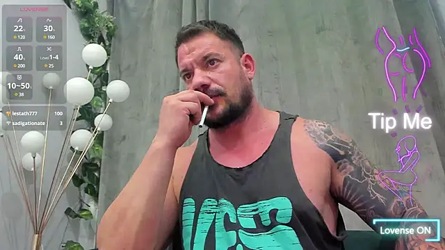 Snapshot of musclemonster31 chatting on March 16, 2025, 1:38 am musclemonster31 online show from March 16, 2025, 1:38 am