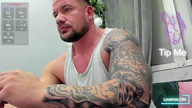 Snapshot of musclemonster31 chatting on March 1, 2025, 8:21 pm musclemonster31 online show from March 1, 2025, 8:21 pm