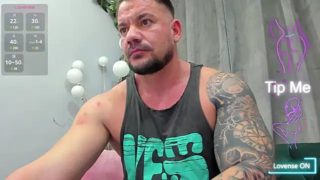 Snapshot of musclemonster31 chatting on March 3, 2025, 9:05 pm musclemonster31 online show from March 3, 2025, 9:05 pm