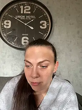 Snapshot of LEAsquirt91 chatting on January 21, 2025, 1:00 pm LEAsquirt91 online show from January 21, 2025, 1:00 pm