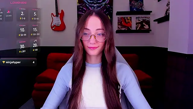 Snapshot of Lexi_Split chatting on June 15, 2026, 1:39 am Lexi Split online show from June 15, 2026, 1:39 am