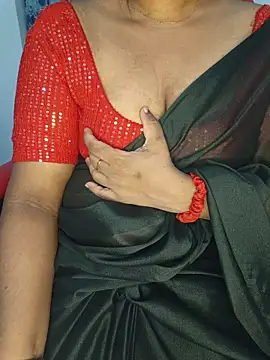 Snapshot of Malluivaniya chatting on June 20, 2026, 5:29 pm Malluivaniya online show from June 20, 2026, 5:29 pm