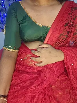 Snapshot of Malluivaniya chatting on July 3, 2026, 6:09 am Malluivaniya online show from July 3, 2026, 6:09 am