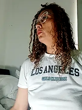 Sin love online show from March 2, 2025, 6:35 pm