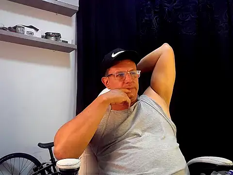 Snapshot of pedropicapi chatting on February 27, 2026, 1:17 am pedropicapi online show from February 27, 2026, 1:17 am