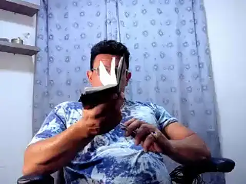 pedropicapi online show from February 17, 2025, 2:42 am