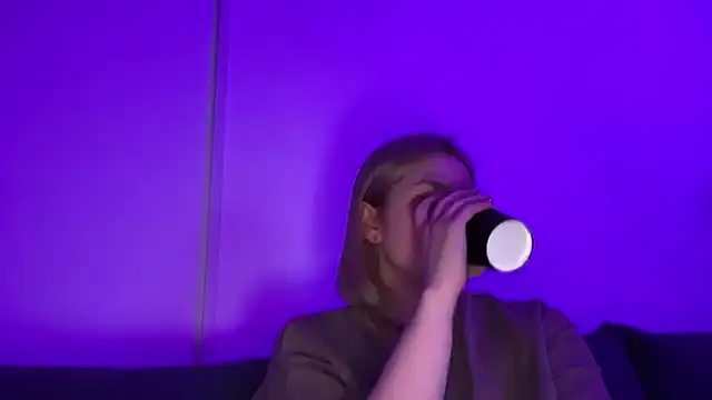 Isabel-Bailey online show from February 17, 2026, 9:12 pm