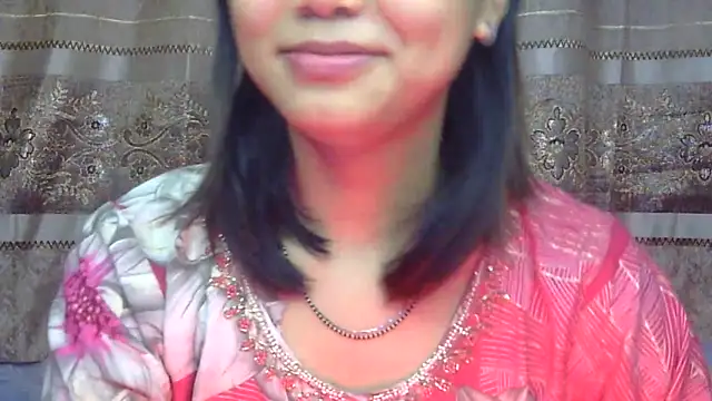 Snapshot of cute_sapna chatting on October 17, 2025, 10:44 pm cute sapna online show from October 17, 2025, 10:44 pm