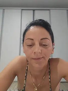 bruneta sexy23 online show from July 3, 2026, 5:03 am