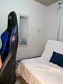 Rafaelayamazaki online show from January 13, 2025, 10:56 pm