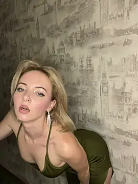 Kristina03 online show from April 4, 2026, 8:15 pm