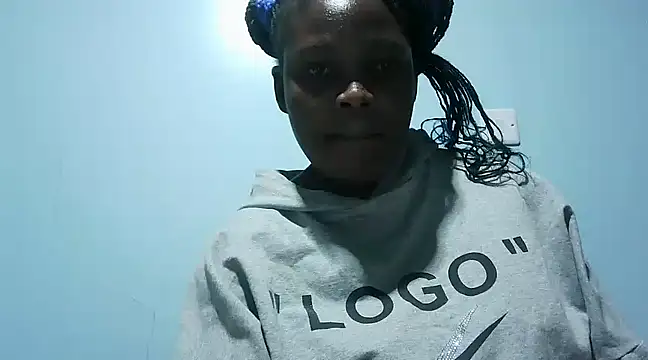 Snapshot of cute_roxie chatting on February 21, 2025, 10:26 pm cute roxie online show from February 21, 2025, 10:26 pm
