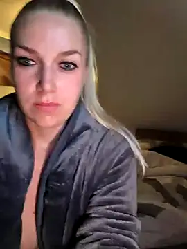Sexy-Milla online show from July 6, 2026, 7:05 pm