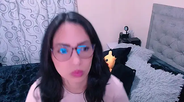 Snapshot of diana__34 chatting on February 26, 2025, 12:41 am diana 34 online show from February 26, 2025, 12:41 am