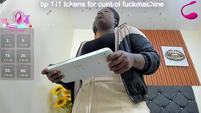 Cristale69 online show from November 14, 2025, 3:21 am