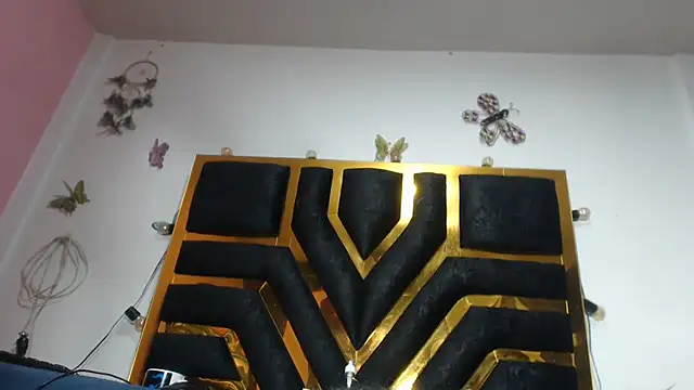 Helennahot online show from March 14, 2026, 7:09 pm