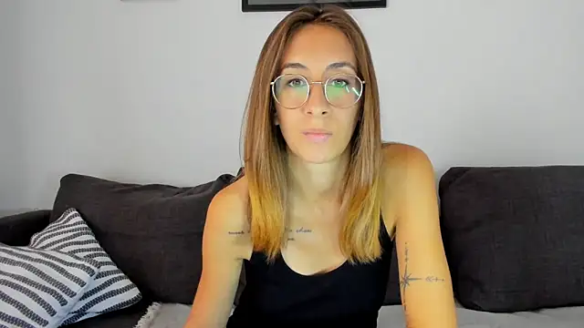 DesireMore90 online show from September 25, 2025, 2:23 pm