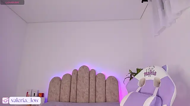 Snapshot of nahia_low chatting on September 18, 2025, 5:54 am nahia low online show from September 18, 2025, 5:54 am